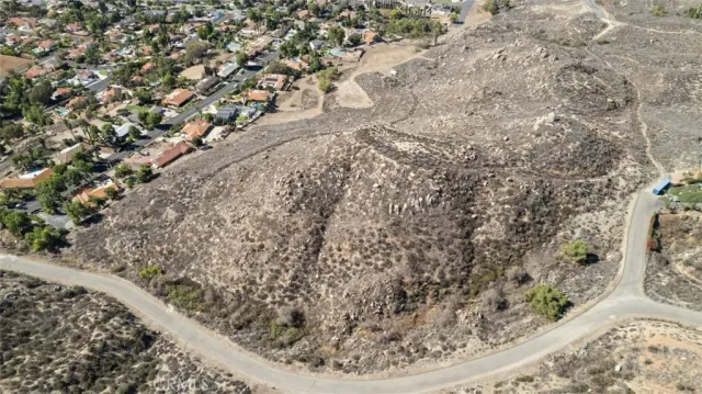 $300,000 | 0 Apn 474-341-005 Moreno Valley, Glendale, CA 91201