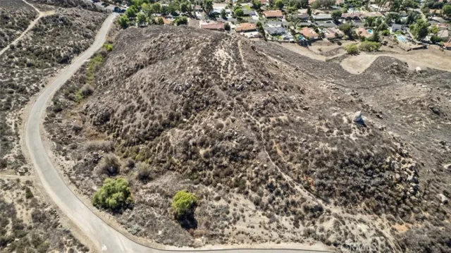 $300,000 | 0 Apn 474-341-005 Moreno Valley, Glendale, CA 91201