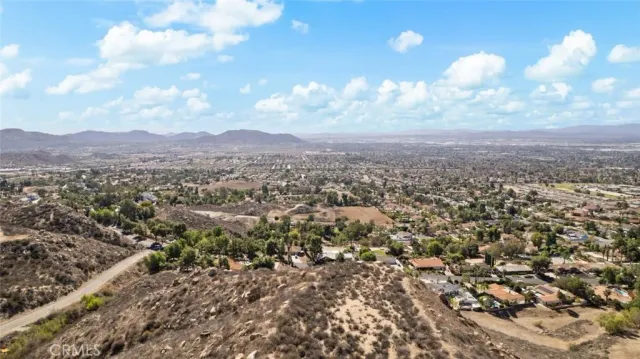 $300,000 | 0 Apn 474-341-005 Moreno Valley, Glendale, CA 91201