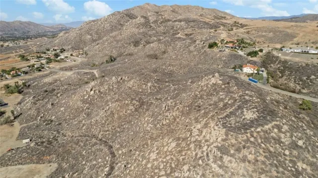 $300,000 | 0 Apn 474-341-005 Moreno Valley, Glendale, CA 91201