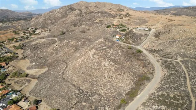 $300,000 | 0 Apn 474-341-005 Moreno Valley, Glendale, CA 91201