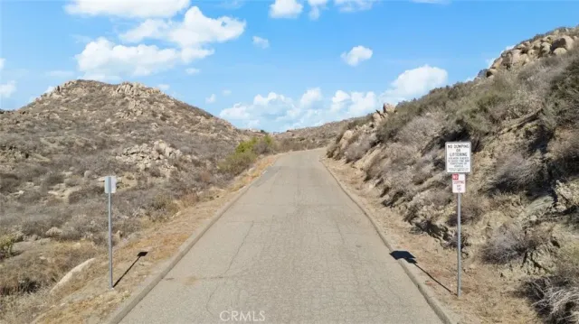 $300,000 | 0 Apn 474-341-005 Moreno Valley, Glendale, CA 91201