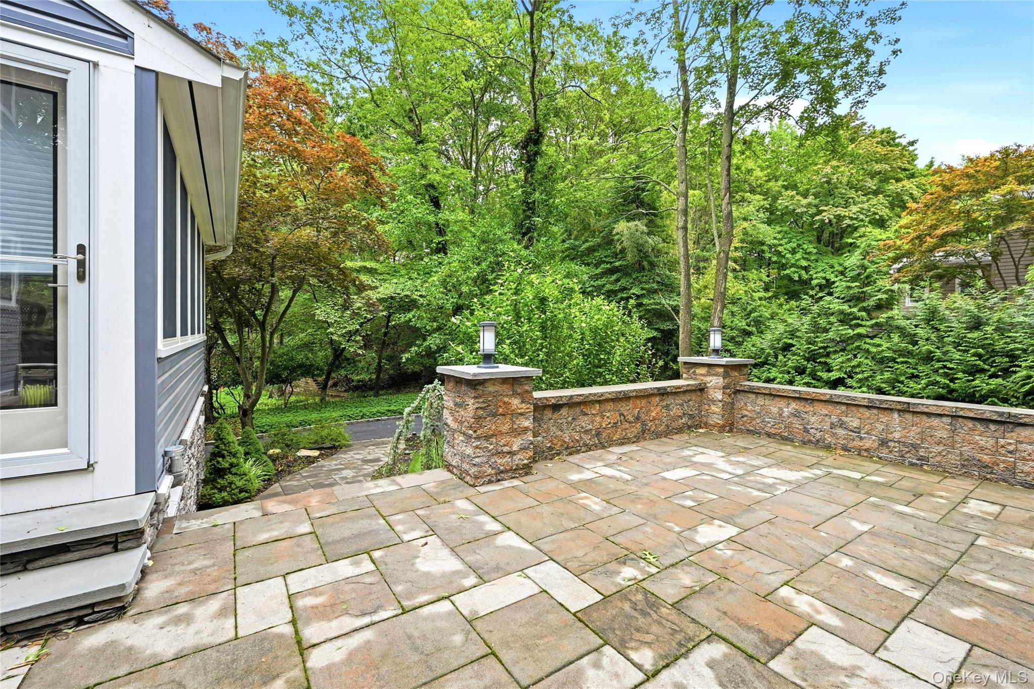 135 Oakwood Road Port Jefferson, NY 11777 - Photo 43 of 48