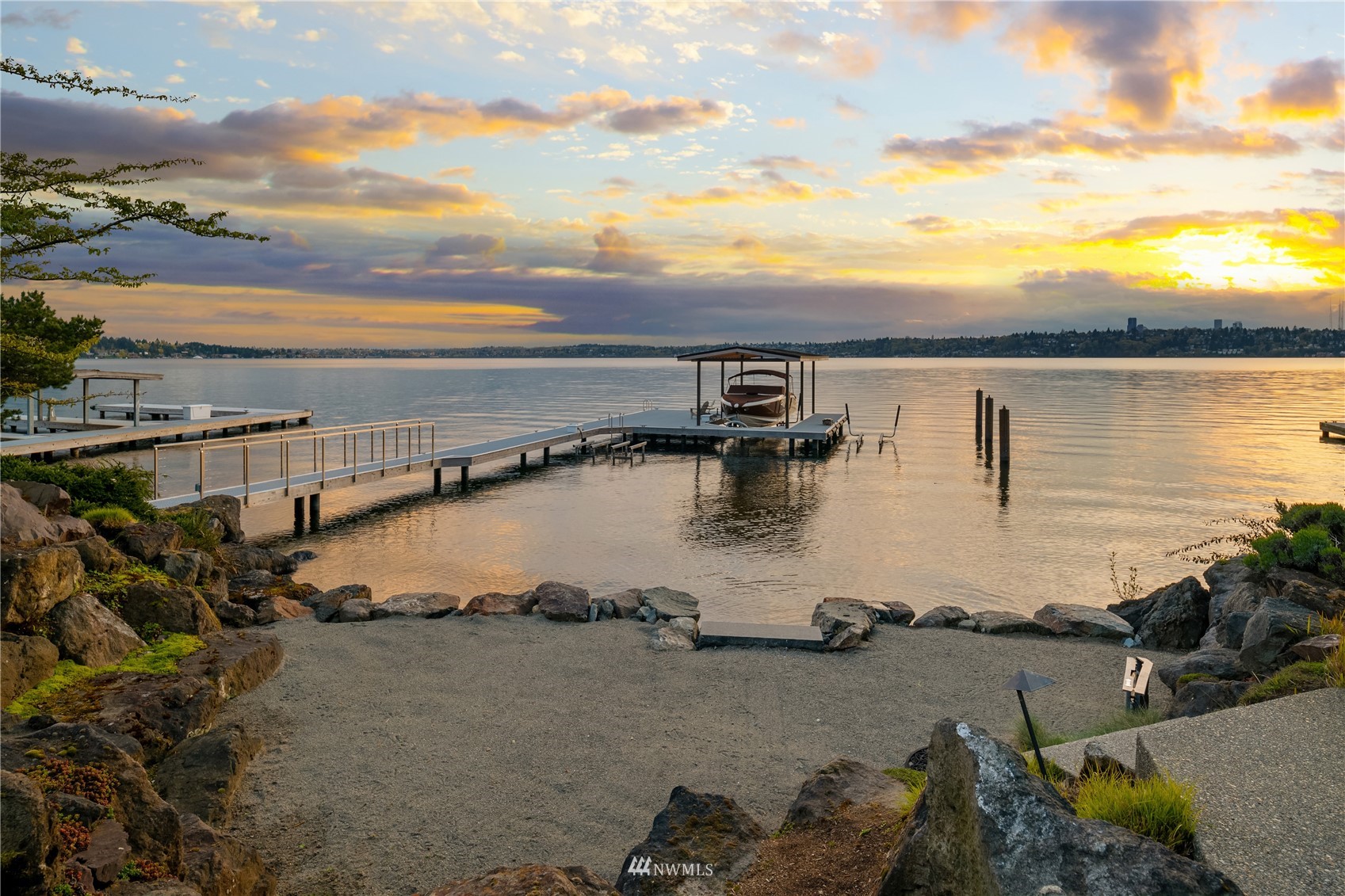 611 Evergreen Point Road Medina, WA 98039 - Photo 35 of 40 a view of a lake