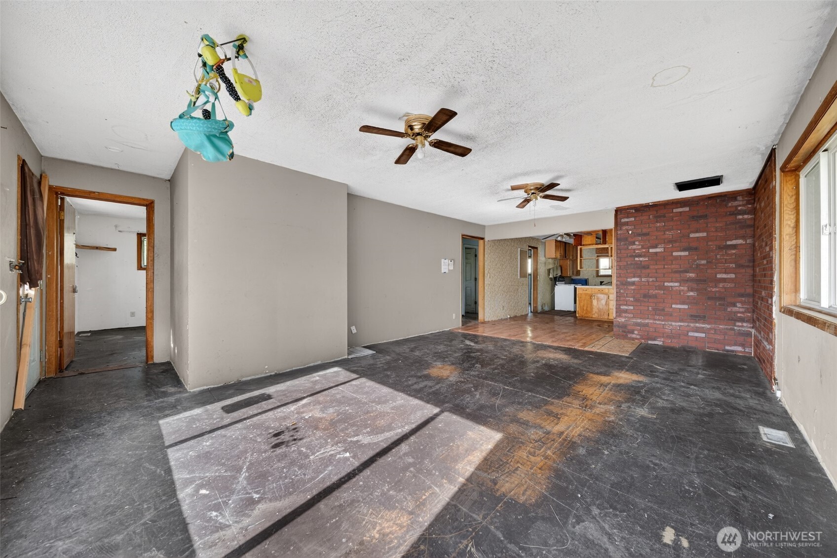 611 South Farr Road Spokane, WA 99206 - Photo 7 of 17