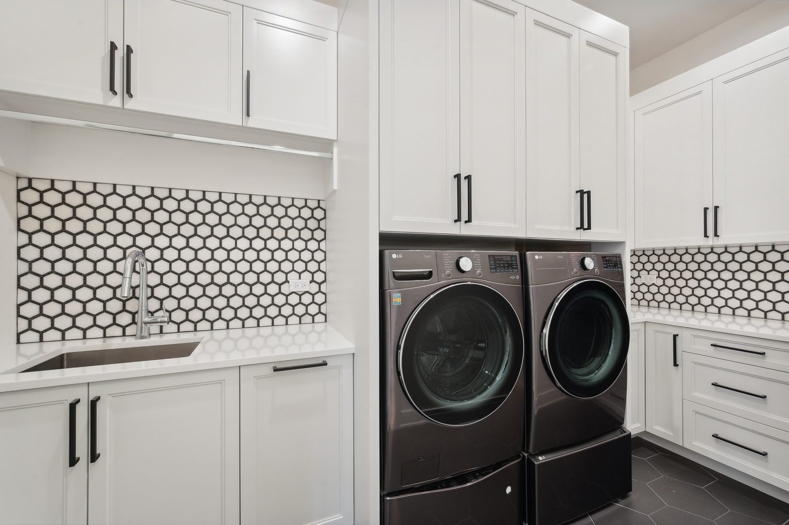 757 Kipling Place Deerfield, IL 60015 - Photo 20 of 35 a utility room with dryer and washer