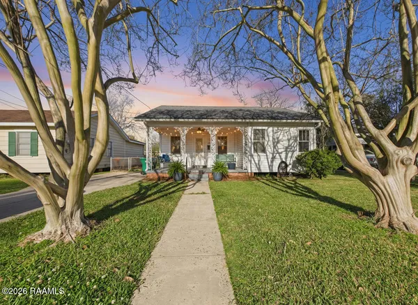 $1,200 | 714 St Thomas Street, Lafayette, LA 70506