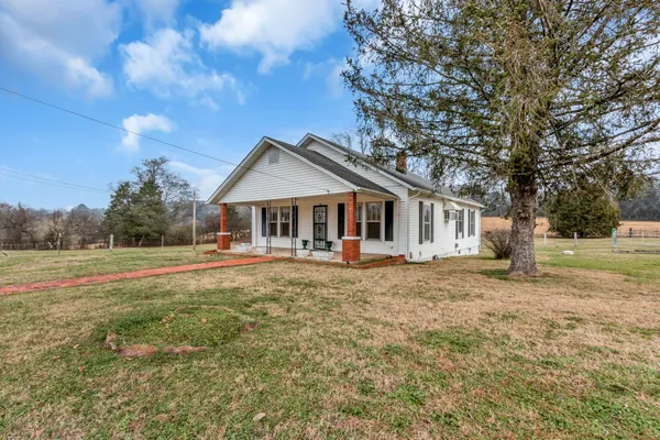 $285,000 | 3288 Williamsport Pike, Williamsport, TN 38487