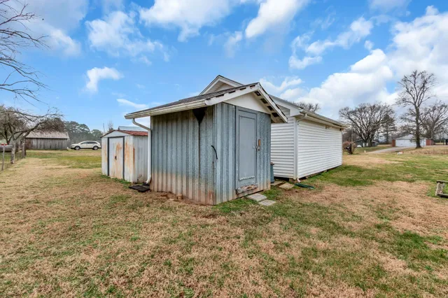 $295,000 | 3288 Williamsport Pike, Williamsport, TN 38487