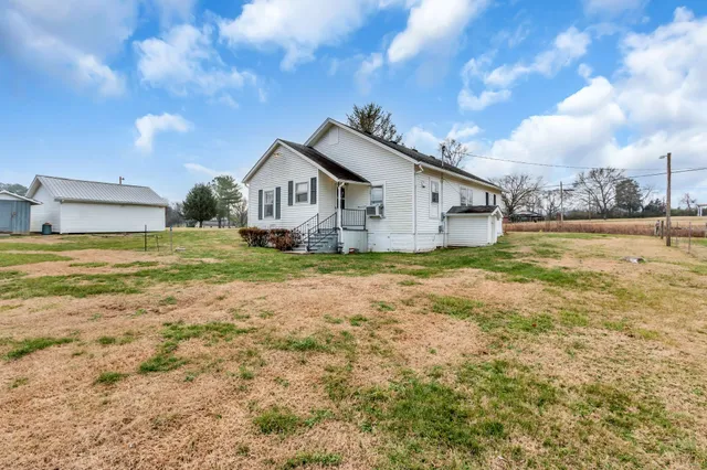 $295,000 | 3288 Williamsport Pike, Williamsport, TN 38487