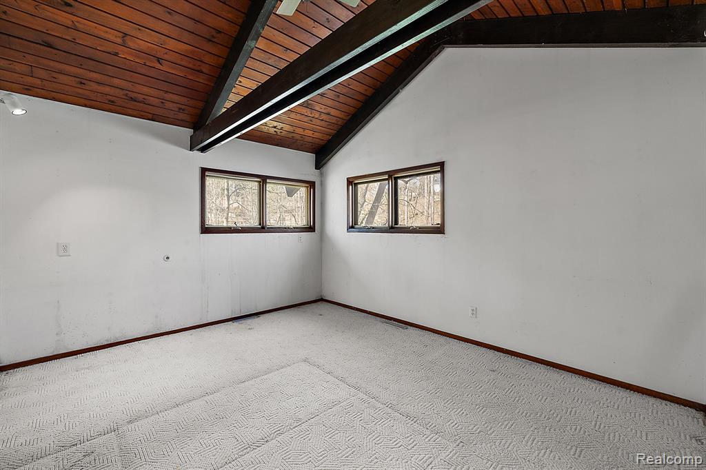 34083 Quaker Valley Road Farmington Hills, MI 48331 - Photo 33 of 43