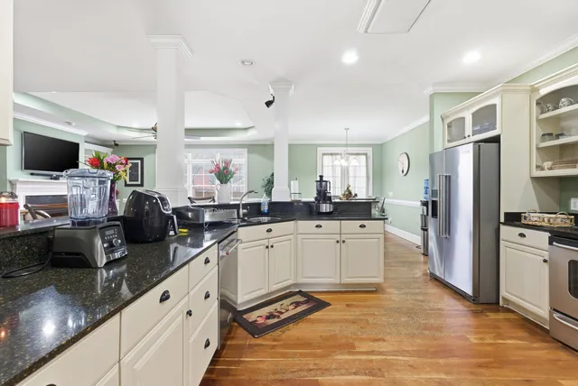 $670,000 | 111 Amanda Circle, Goose Creek, SC 29445