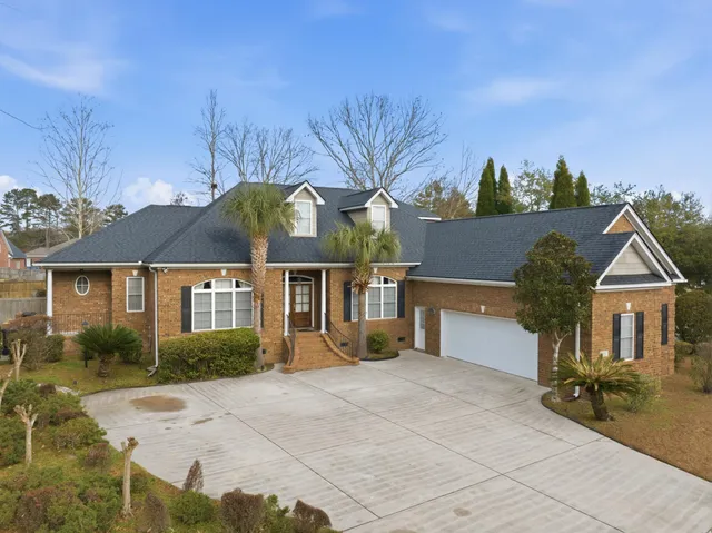 $670,000 | 111 Amanda Circle, Goose Creek, SC 29445