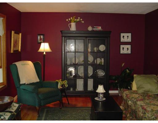 100 Sawmill Road Springfield, MA 01118 - Photo 4 of 13