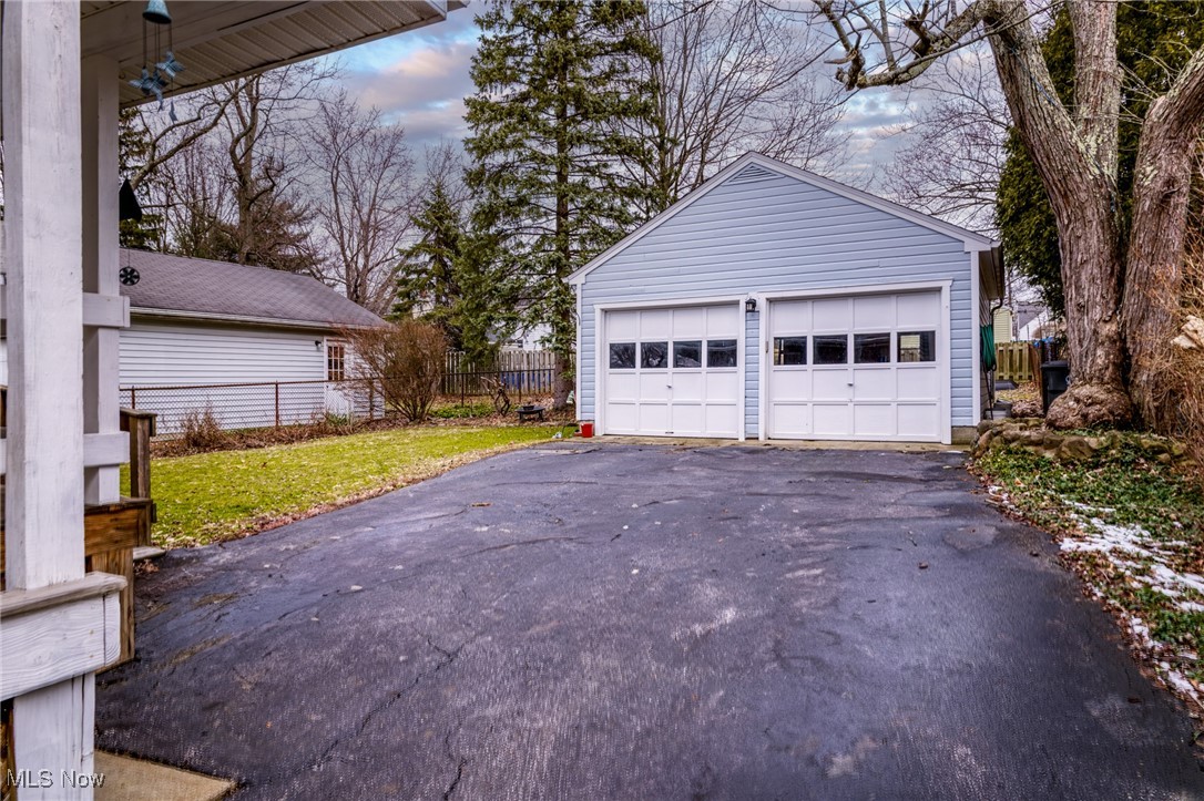 1437 Churchill Road Cleveland, OH 44124 - Photo 25 of 27