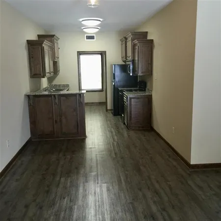 $900 | 641 East McNeese Street, Lake Charles, LA 70607