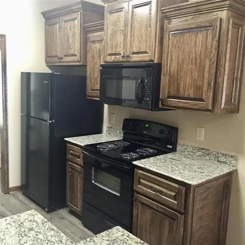 $900 | 641 East McNeese Street, Lake Charles, LA 70607