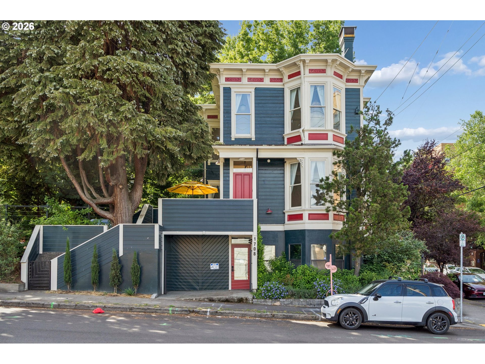 1708 Southwest Columbia Street Portland, OR 97201 - Photo 2 of 48