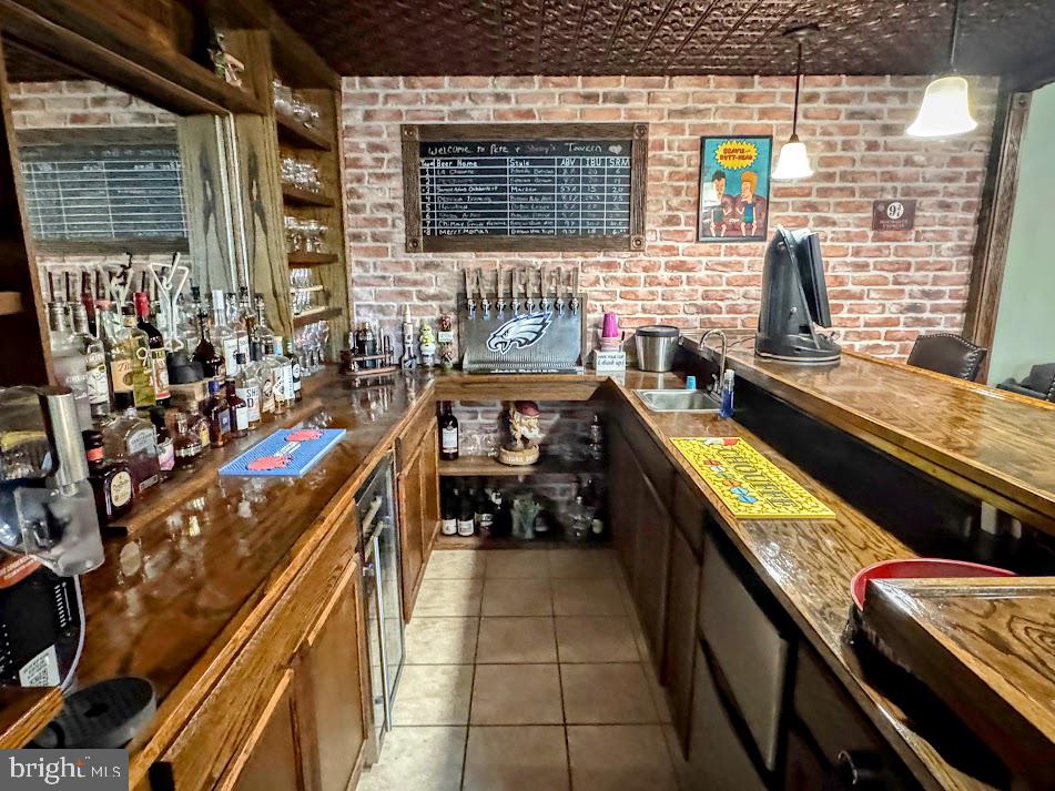 1 Point Of Wds Hazleton, PA 18202 - Photo 45 of 88 BAR INCLD 8 BEER TAPS