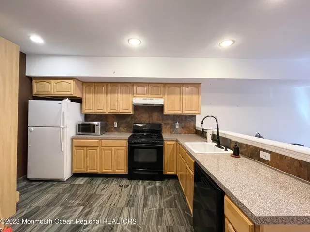 $3,500 | 619 Cookman Avenue, Unit 2, Asbury Park, NJ 07712