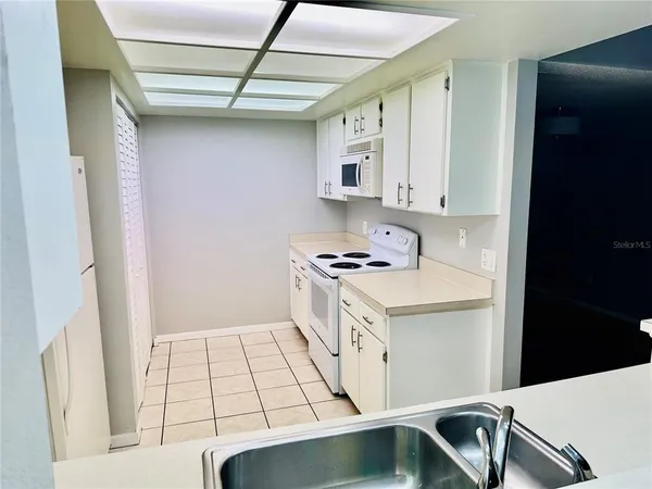 $275,000 | 13610 South Village Drive, Unit 4111, Tampa, FL 33618