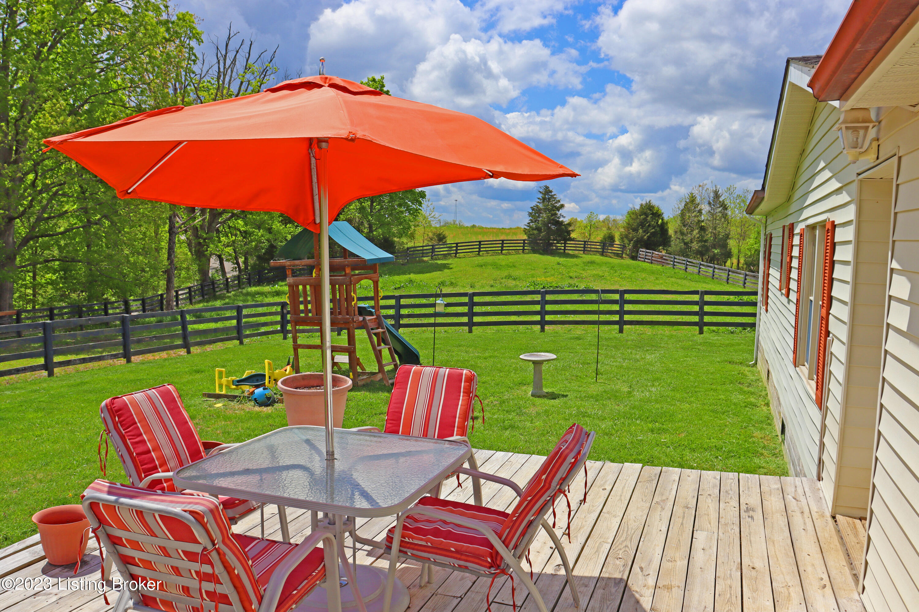 1771 Lebanon Ridge Road Bagdad, KY 40003 - Photo 6 of 65 Front Deck
