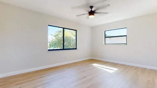 $3,995 | 4003 South Indian River Drive, Fort Pierce, FL 34982