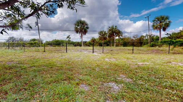 $3,995 | 4003 South Indian River Drive, Fort Pierce, FL 34982