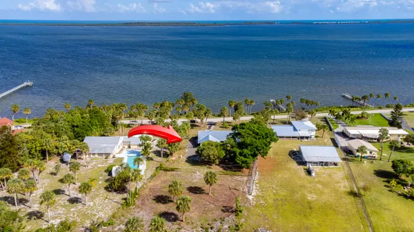 $3,995 | 4003 South Indian River Drive, Fort Pierce, FL 34982