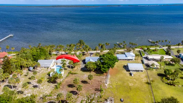 $3,995 | 4003 South Indian River Drive, Fort Pierce, FL 34982