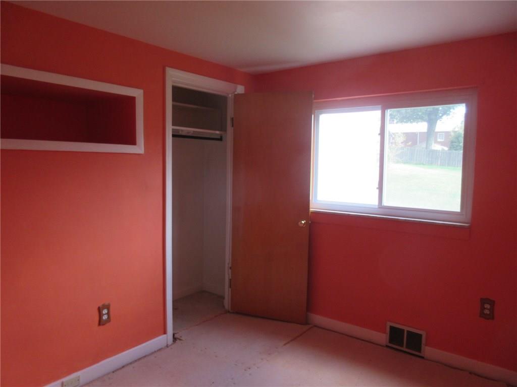 420 Center Road Monroeville, PA 15146 - Photo 4 of 15 Gallery Image 4