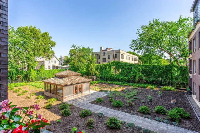 $314,900 | 521 2nd Street Southeast, Unit 307, Minneapolis, MN 55414