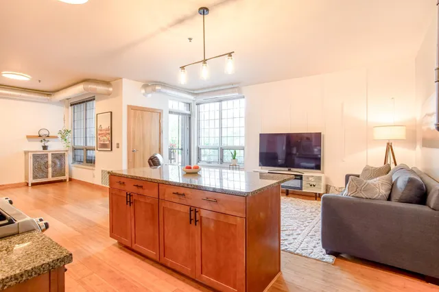 $314,900 | 521 2nd Street Southeast, Unit 307, Minneapolis, MN 55414