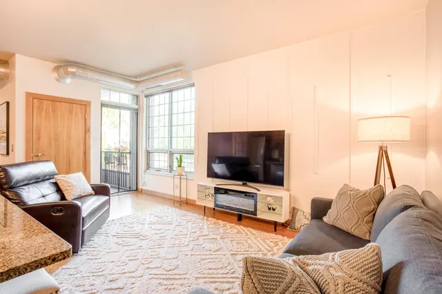 $314,900 | 521 2nd Street Southeast, Unit 307, Minneapolis, MN 55414