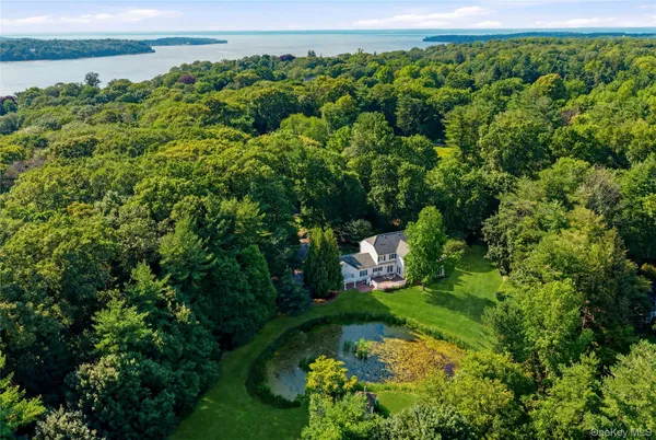 $2,650,000 | 54 Snake Hill Road, Cold Spring Harbor, NY 11724