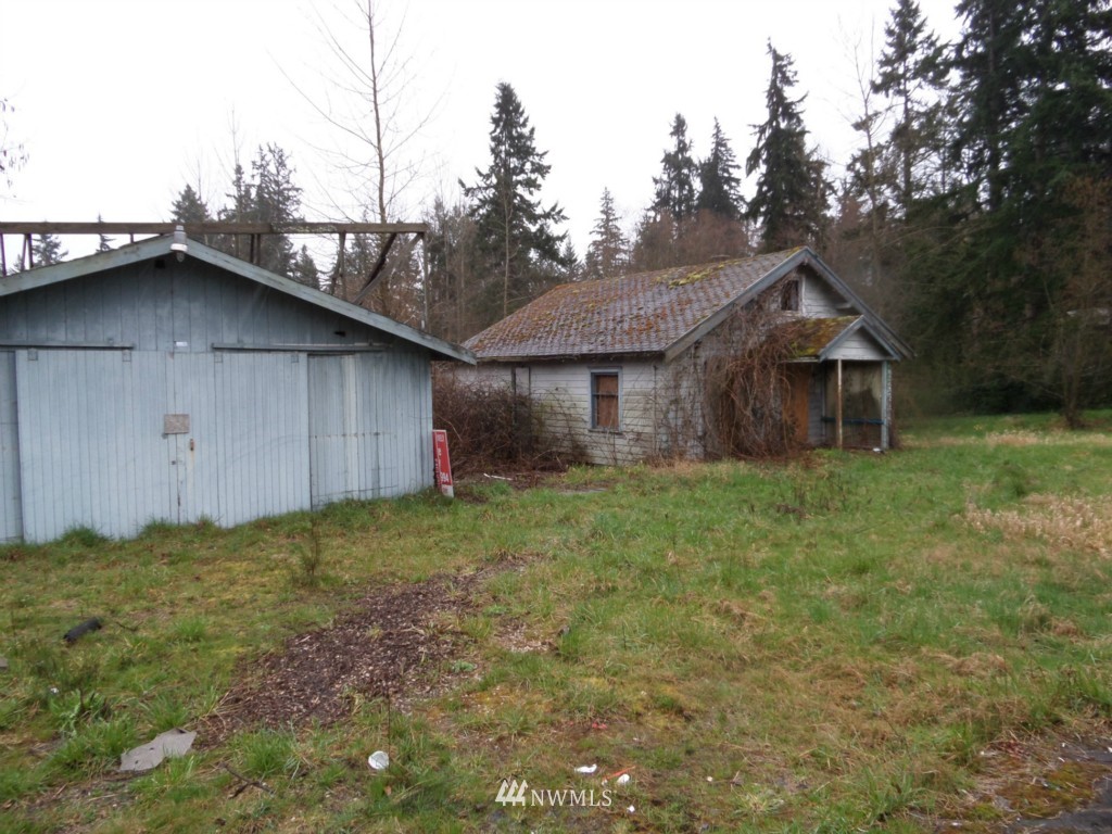 15215 Canyon Road East Puyallup, WA 98375 - Photo 3 of 4