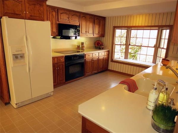 37 Tipton Rock Road Southbridge, MA 01550 - Photo 6 of 19 Gallery Image 6