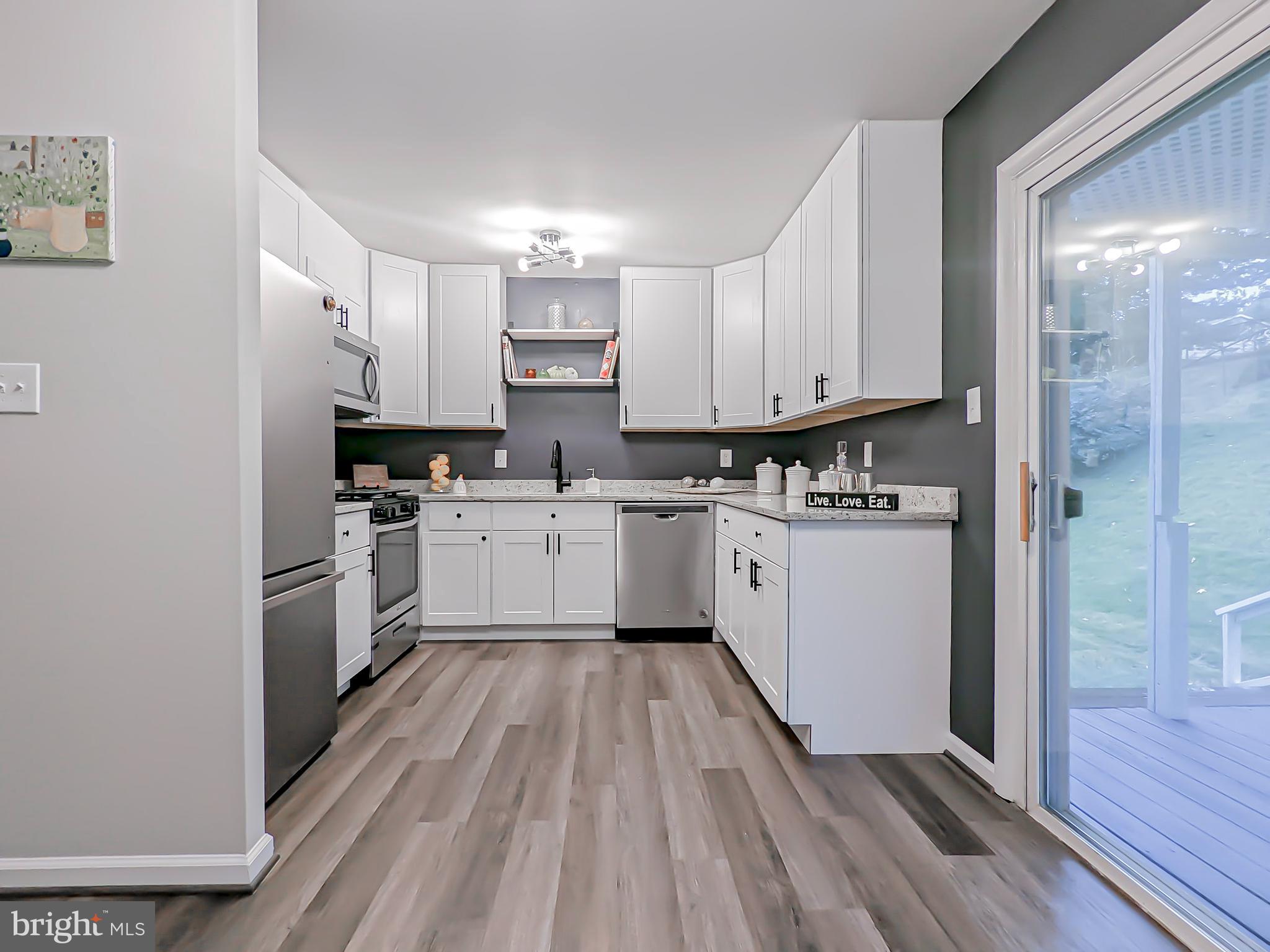 4212 Glendale Road Woodbridge, VA 22193 - Photo 13 of 68