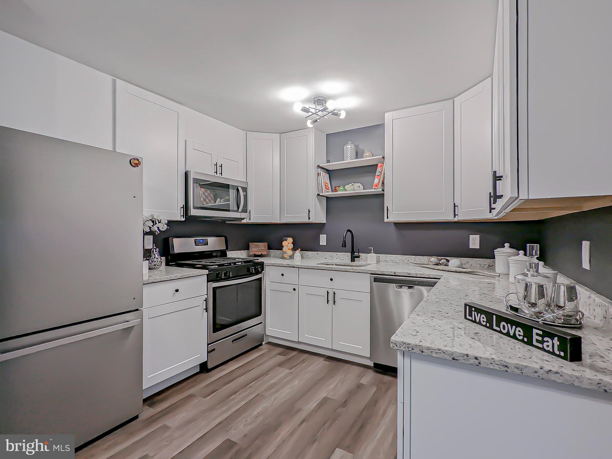 4212 Glendale Road Woodbridge, VA 22193 - Photo 3 of 68