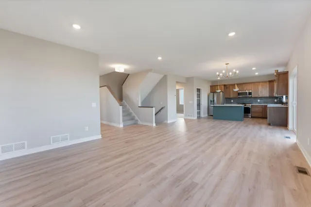 $695,000 | 13721 Arrowhead Way, Rosemount, MN 55068