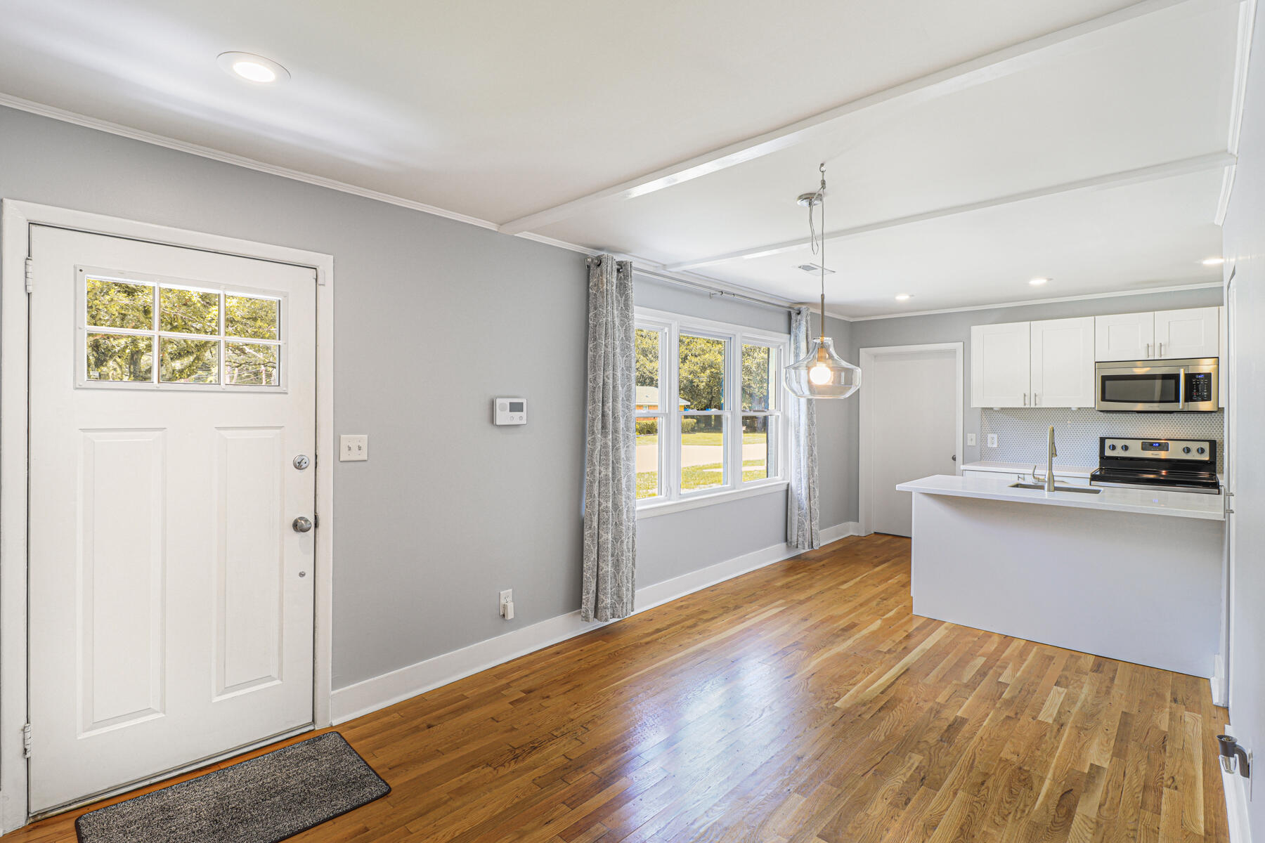 574 Dobbin Road Charleston, SC 29414 - Photo 2 of 29 2