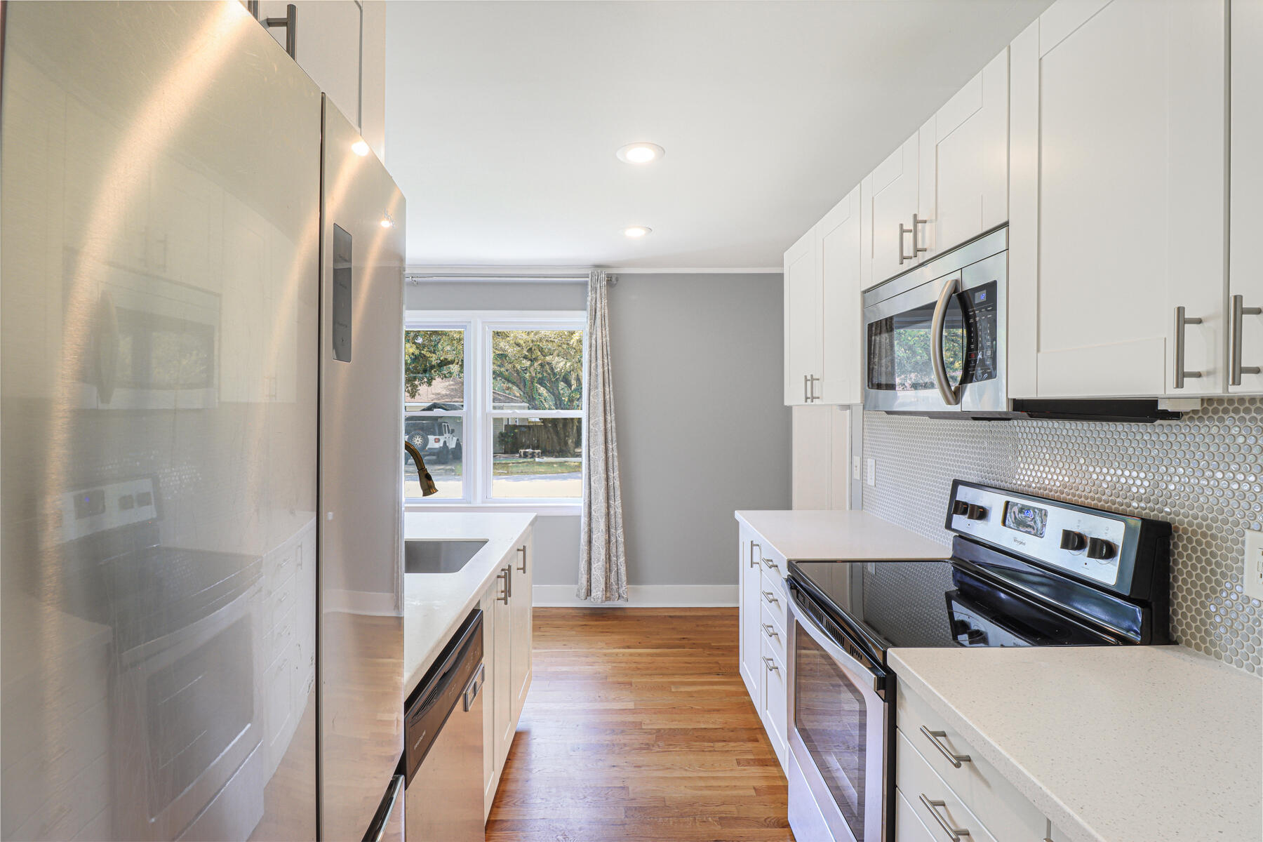 574 Dobbin Road Charleston, SC 29414 - Photo 6 of 29 25