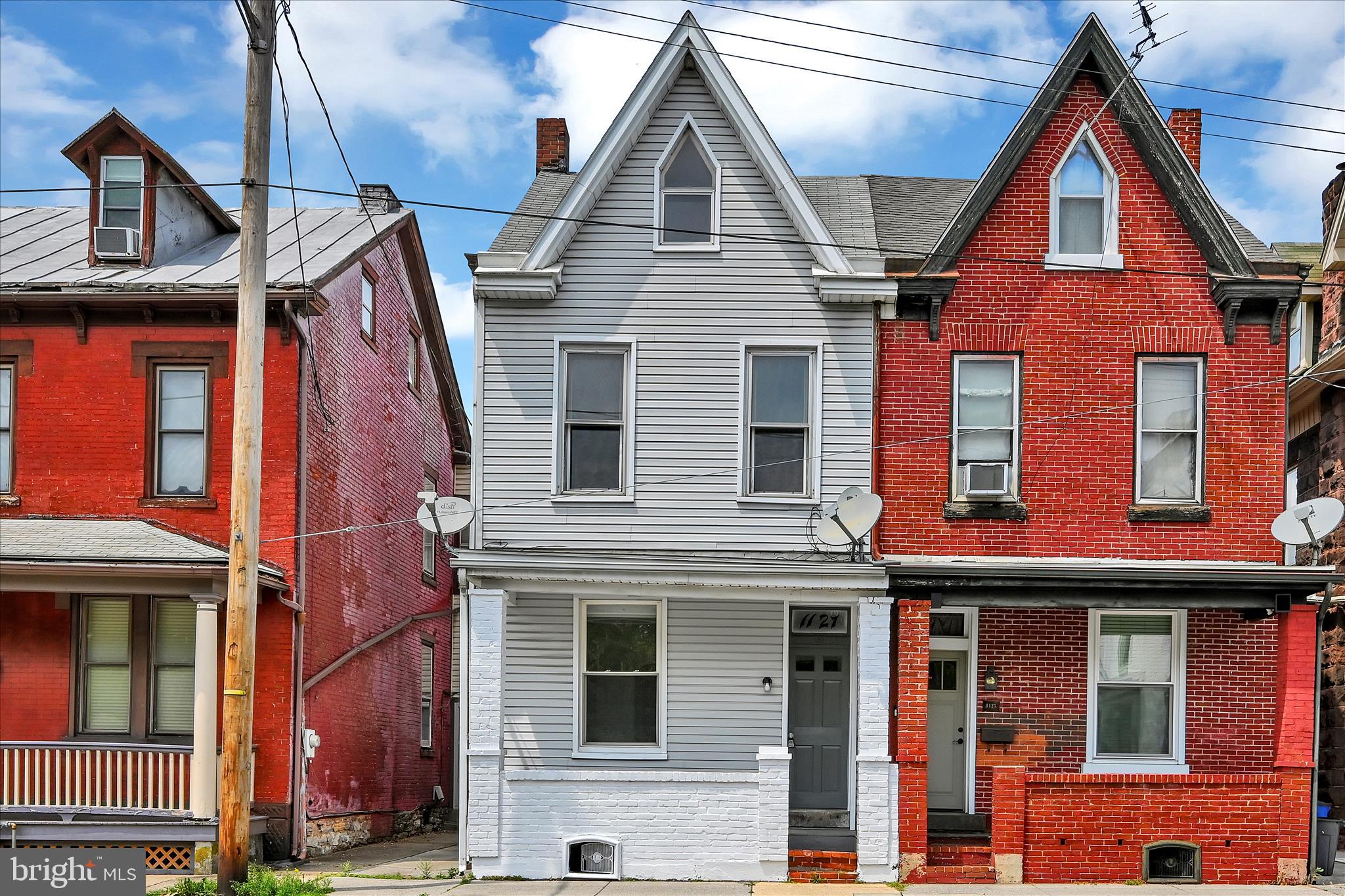1127 Walnut Street Lebanon, PA 17042 - Photo 1 of 30 Common - Exterior Front