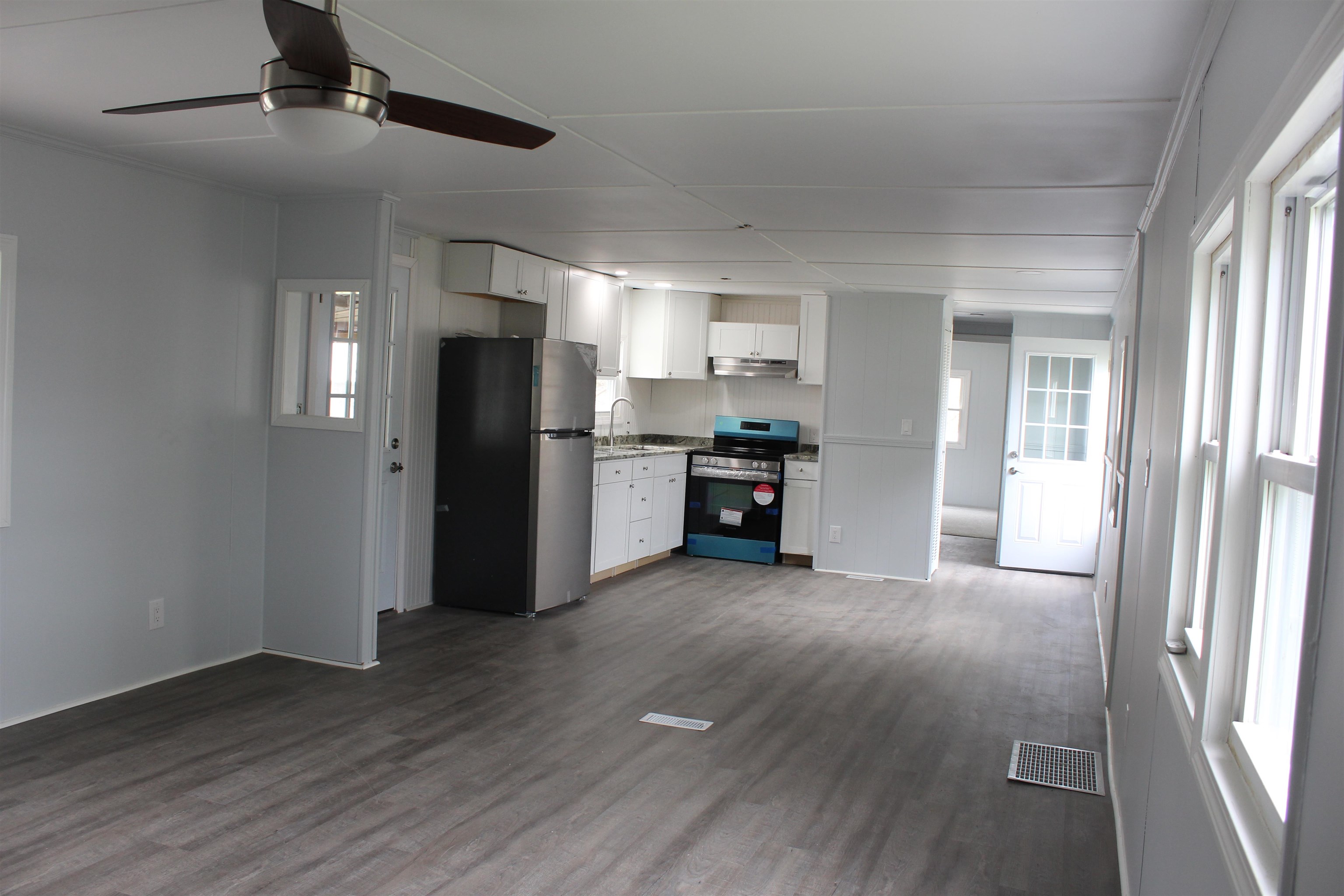 45 Crosswind Lane Rochester, NH 03867 - Photo 6 of 26 Gallery Image 6