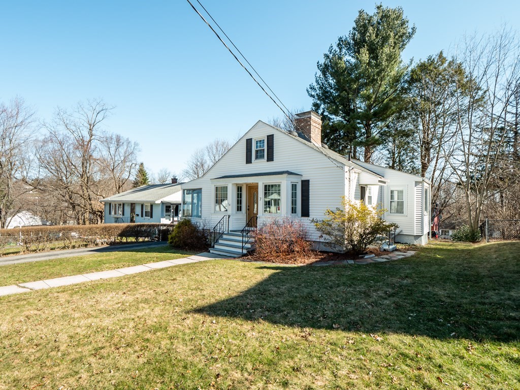 7 Glen Ellen Road Worcester, MA 01602 - Photo 4 of 30 Gallery Image 4
