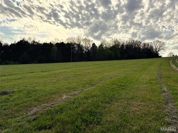 $34,900 | 3.4-acres Laffoon Lane, Linn, MO 65051