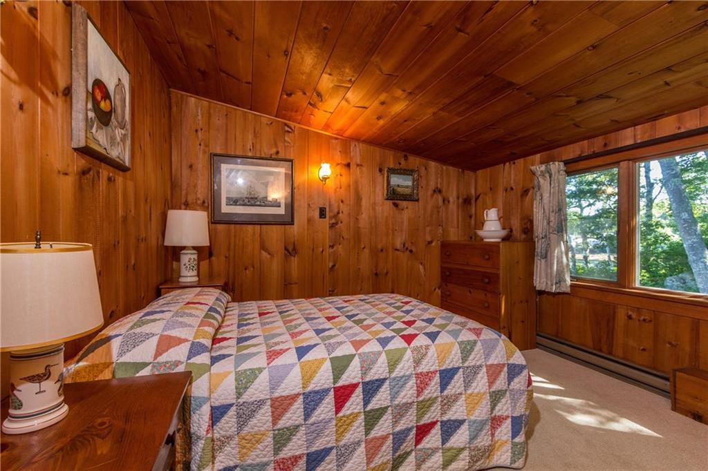 13 Spruce Shores Road East Boothbay, ME 04544 - Photo 21 of 35 One of three upstairs guest rooms
