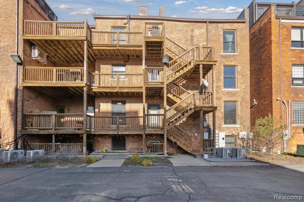 112 Watson Street, Unit 27 Detroit, MI 48201 - Photo 16 of 26