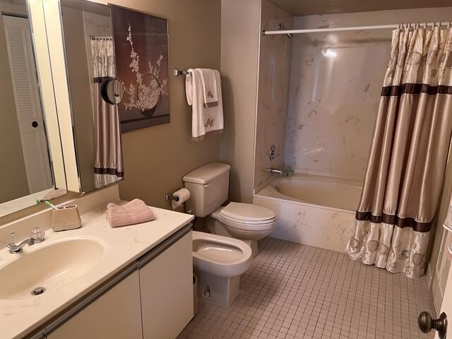 5340 Northwest 2nd Avenue, Unit 3280 Boca Raton, FL 33487 - Photo 16 of 20 Master bathroom