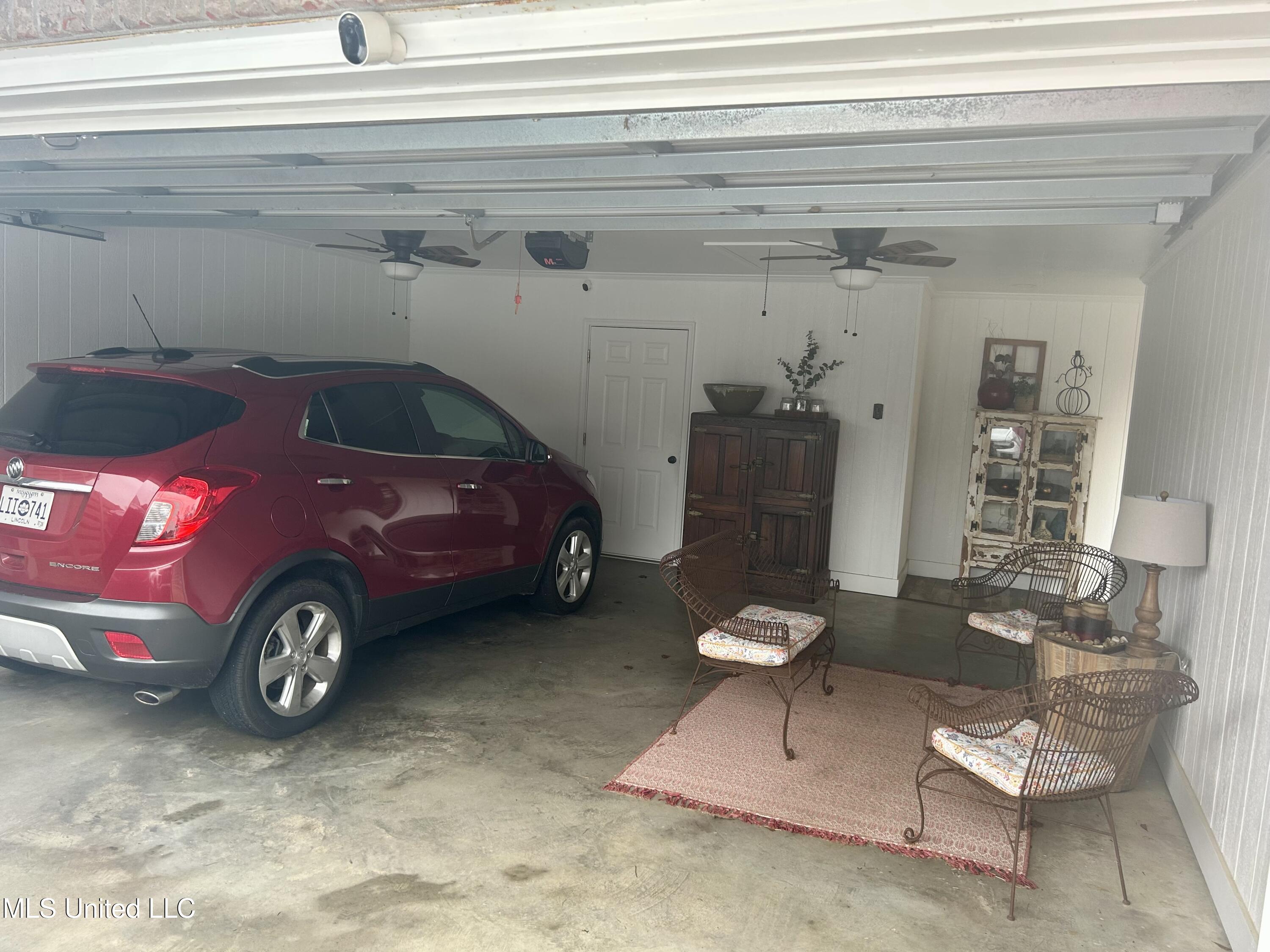 1208 Fisher Park Brookhaven, MS 39601 - Photo 24 of 24 garage